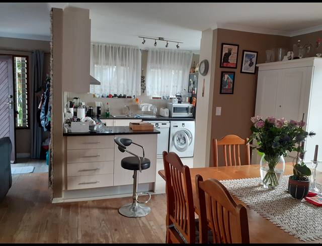 3 BEDROOM HOUSE SOLD IN TABLE VIEW